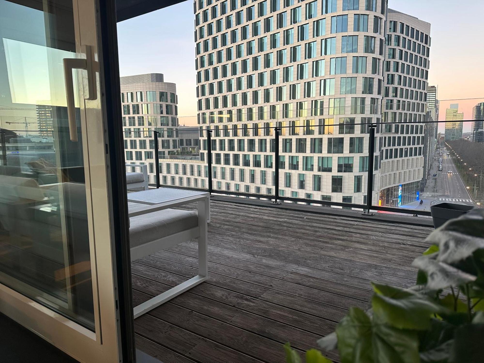 Apartment With Balcony In Brussels Center Eksteriør billede